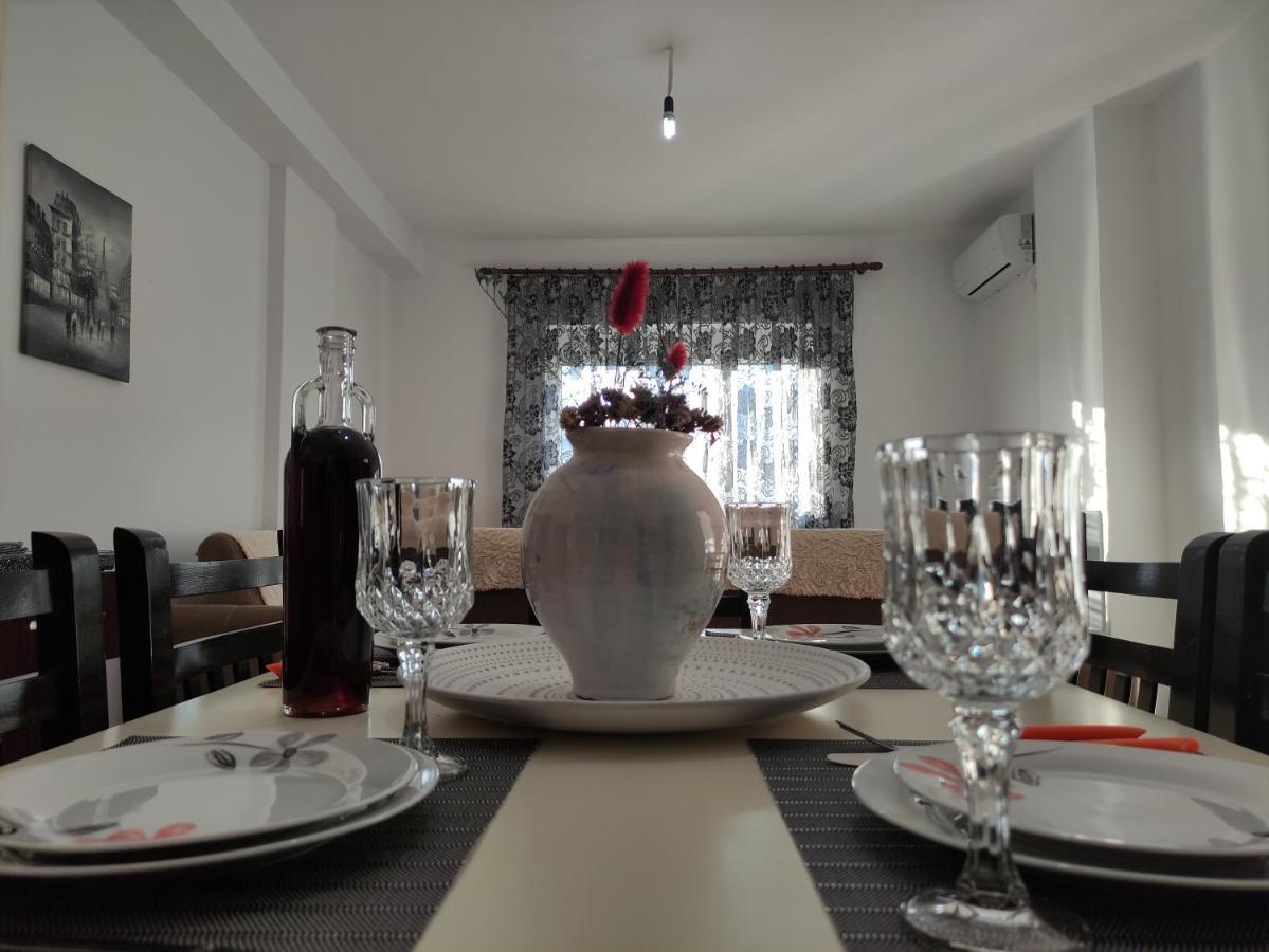 Ionia Apartments Sarandë Buitenkant foto