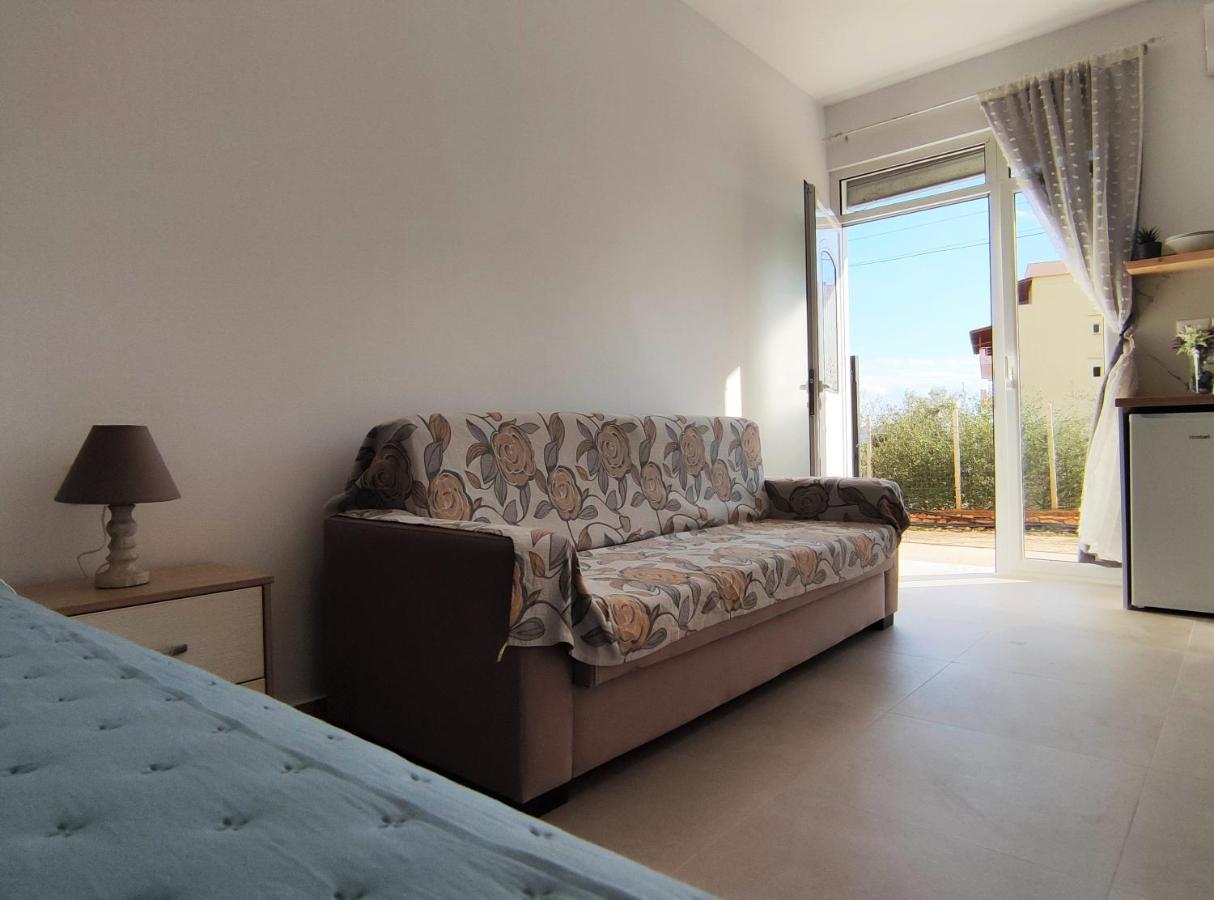 Ionia Apartments Sarandë Buitenkant foto