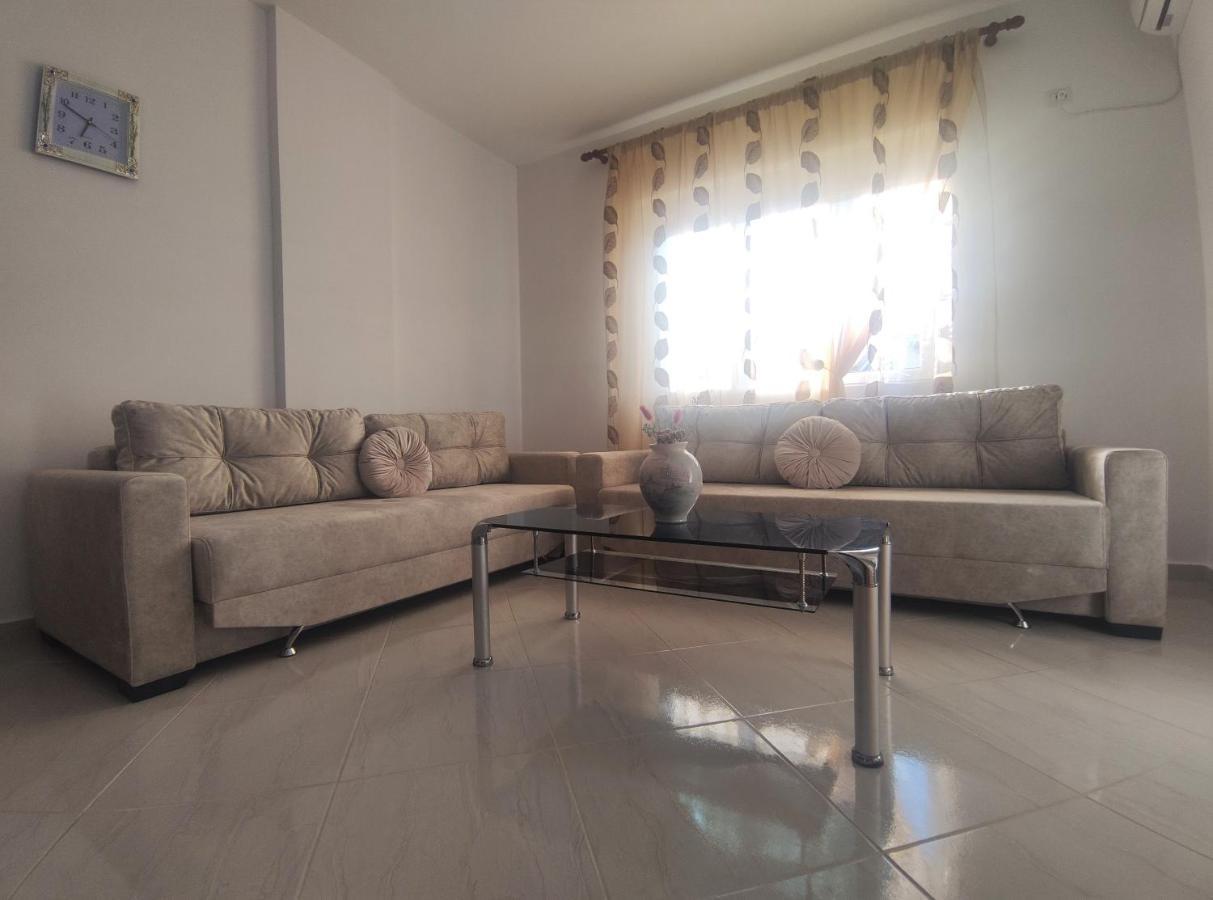 Ionia Apartments Sarandë Buitenkant foto