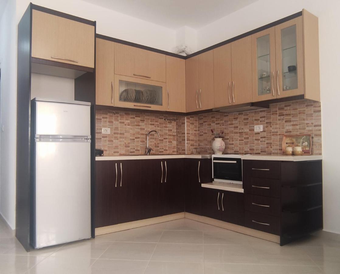 Ionia Apartments Sarandë Buitenkant foto