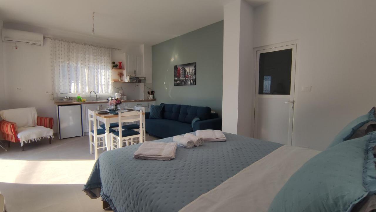 Ionia Apartments Sarandë Buitenkant foto